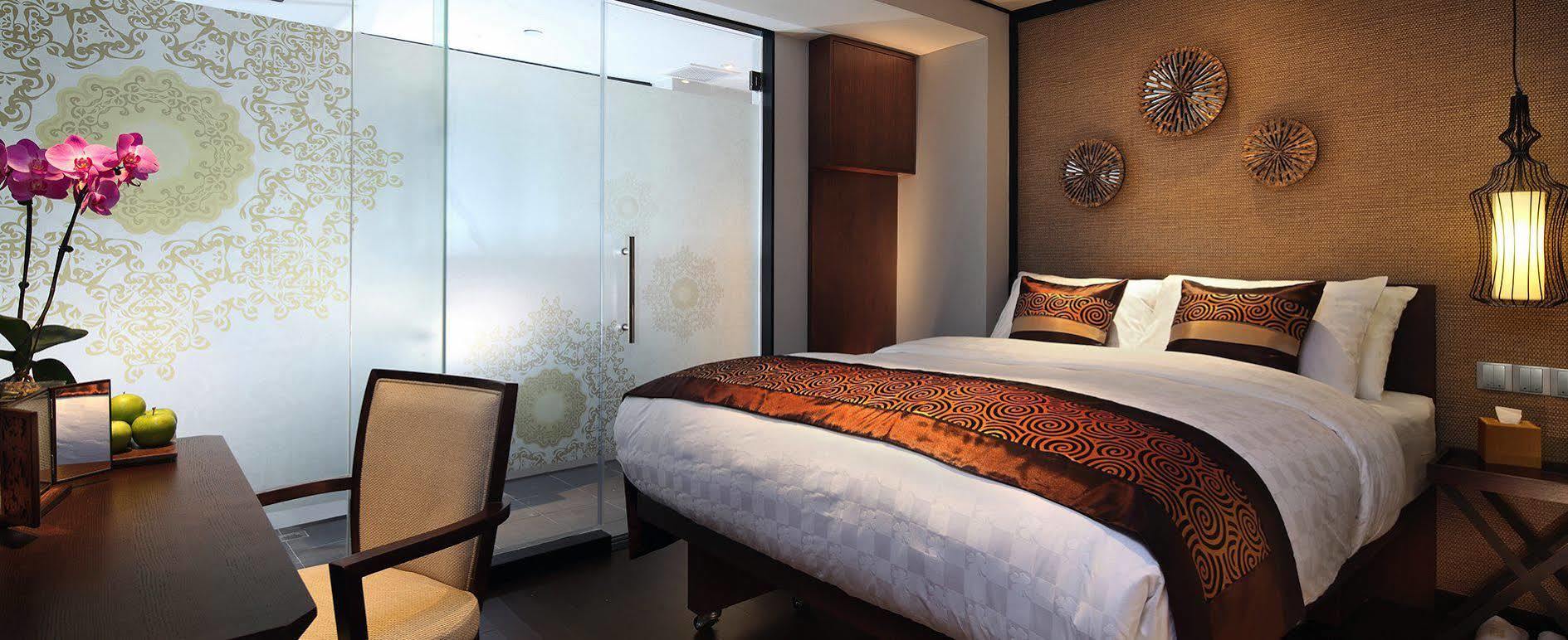 Hotel Clover 33 Jalan Sultan Singapore Exteriör bild